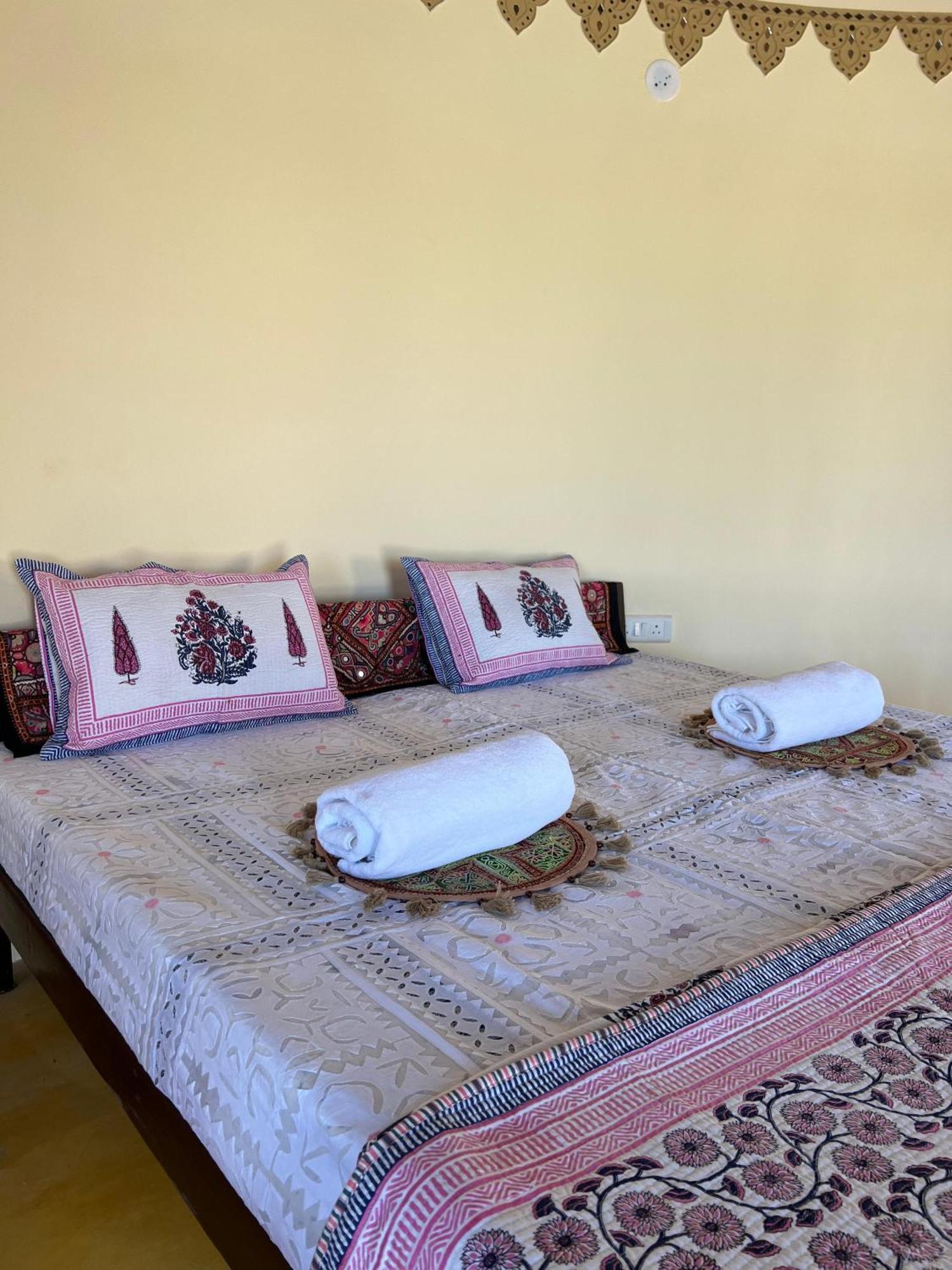 Rann Hellaro Homestay Bhuj Extérieur photo